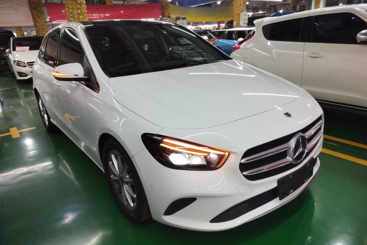 Used Mercedes-Benz B-Class 2022 Updated B 200 Fashion Edition Exterior 2