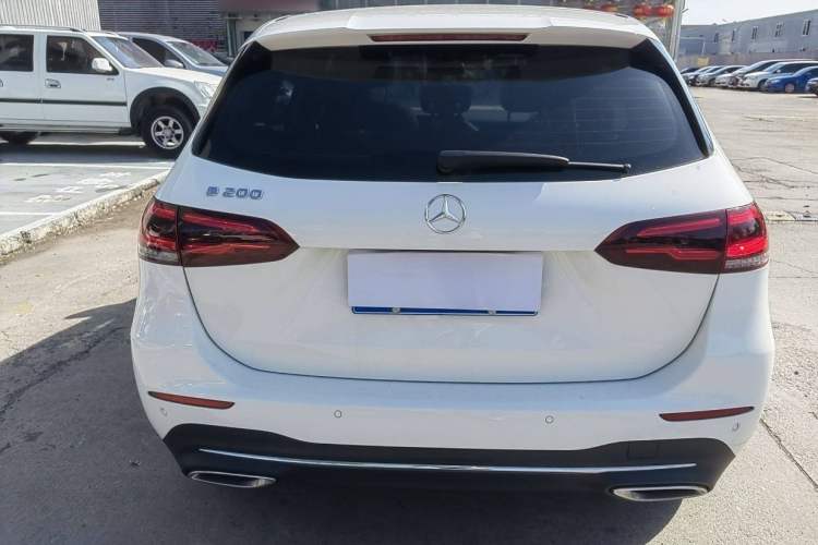 Used Mercedes-Benz B-Class 2022 Updated B 200 Fashion Edition Exterior 4