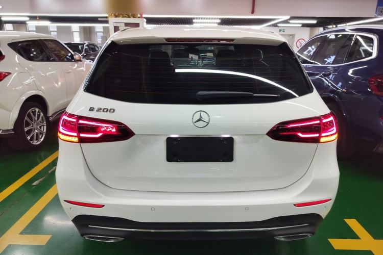 Used Mercedes-Benz B-Class 2022 Updated B 200 Fashion Edition Exterior 4