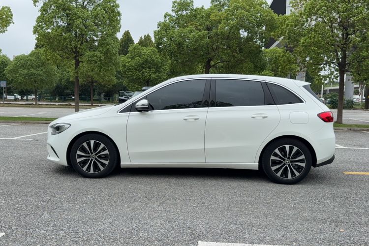 Used Mercedes-Benz B-Class 2022 B 180 Fashion Model Exterior 5