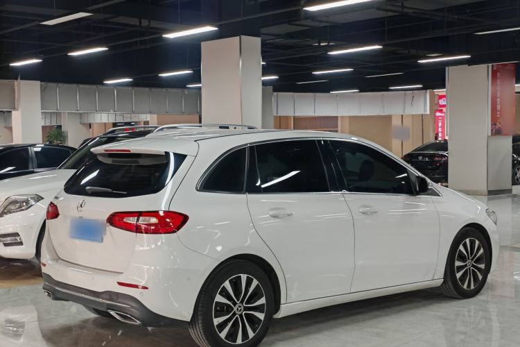 Used Mercedes-Benz B-Class 2022 B 180 Fashion Model Exterior 6