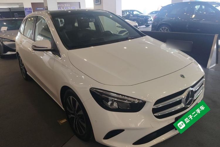 Used Mercedes-Benz B-Class 2022 Second Facelift B 200 Dynamic Edition Front Right 45 Deg