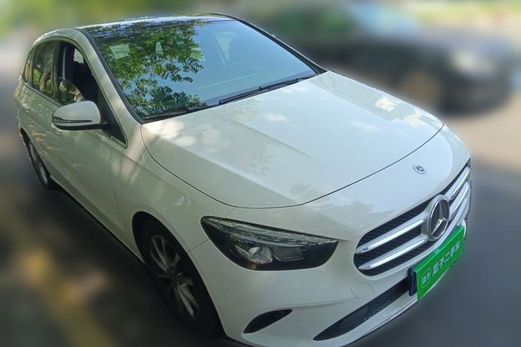 Used Mercedes-Benz B-Class 2022 Revised B 200 Dynamic Edition Front Right 45 Deg