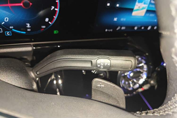 Used Mercedes-Benz B-Class 2022 Revised B 200 Dynamic Edition Gear Lever