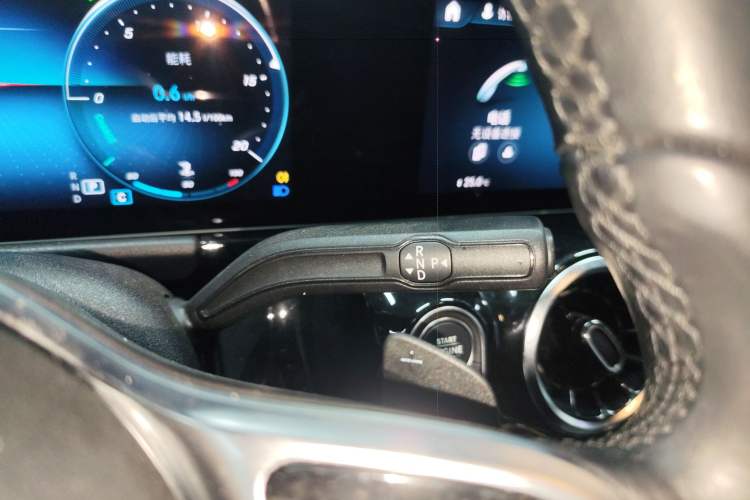 Used Mercedes-Benz B-Class 2022 Updated B 200 Fashion Edition Gear Lever