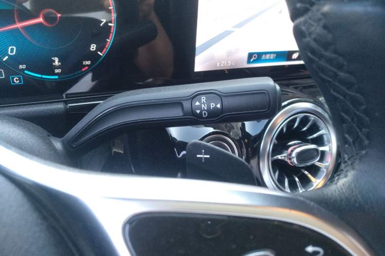 Used Mercedes-Benz B-Class 2022 Updated B 200 Fashion Edition Gear Lever