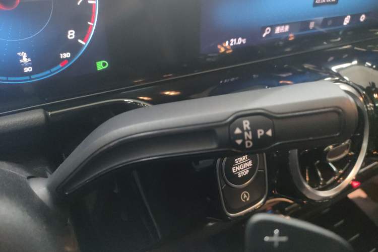 Used Mercedes-Benz B-Class 2022 Revised B 200 Dynamic Edition Gear Lever