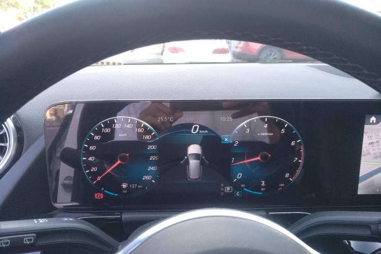 Used Mercedes-Benz B-Class 2022 Updated B 200 Fashion Edition Instrument Cluster