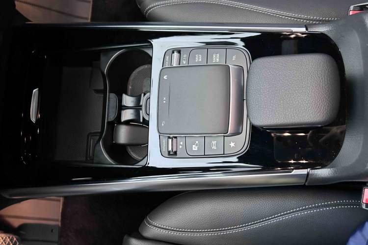 Used Mercedes-Benz B-Class 2022 Revised B 200 Dynamic Edition Interior 11