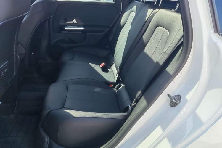 Used Mercedes-Benz B-Class 2022 Updated B 200 Fashion Edition Interior 2