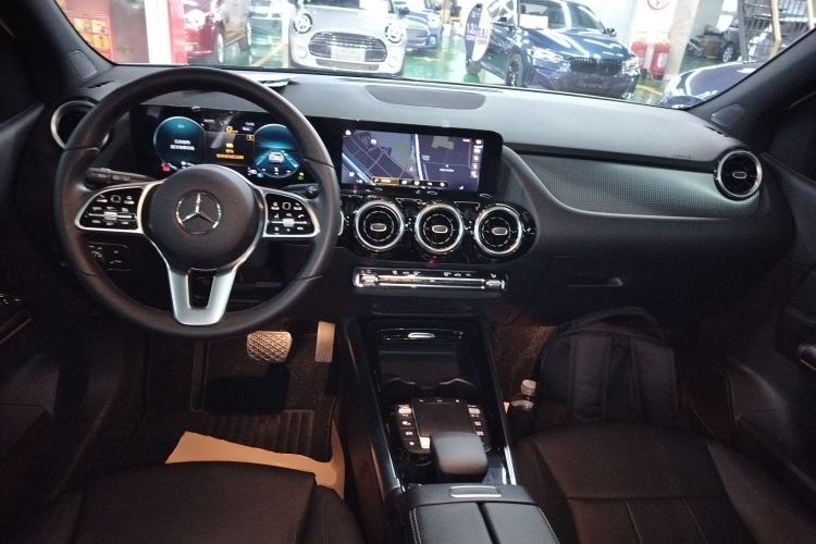 Used Mercedes-Benz B-Class 2022 Updated B 200 Fashion Edition Interior 2