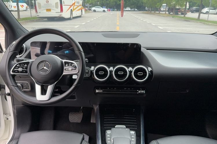 Used Mercedes-Benz B-Class 2022 B 180 Fashion Model Interior 3