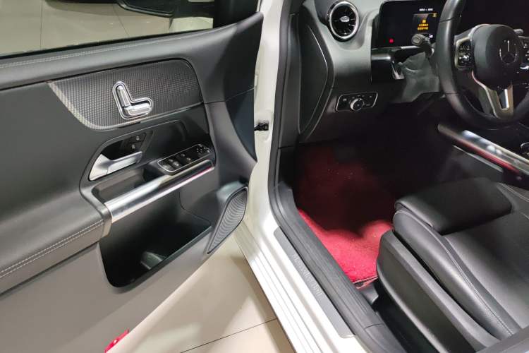 Used Mercedes-Benz B-Class 2022 Revised B 200 Dynamic Edition Interior 8