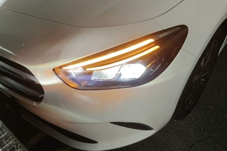 Used Mercedes-Benz B-Class 2022 Revised B 200 Dynamic Edition Left Front Headlight