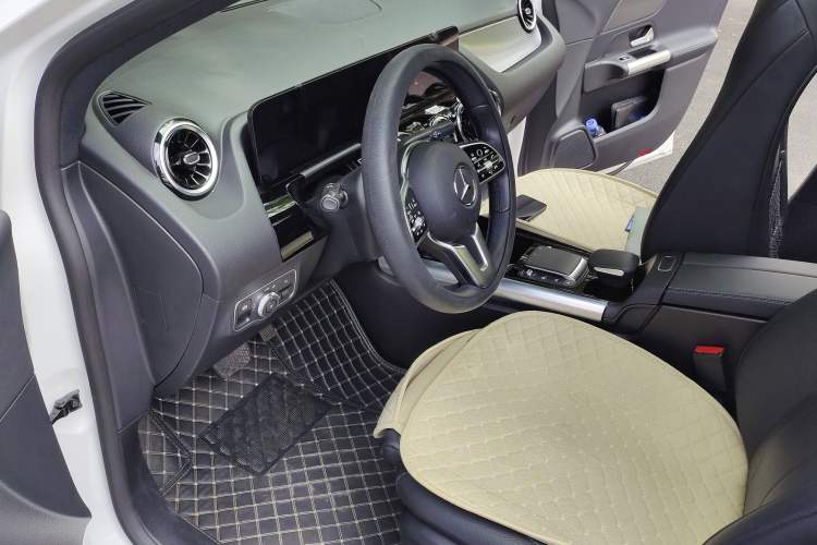 Used Mercedes-Benz B-Class 2022 Updated B 200 Fashion Edition Left Front Seat
