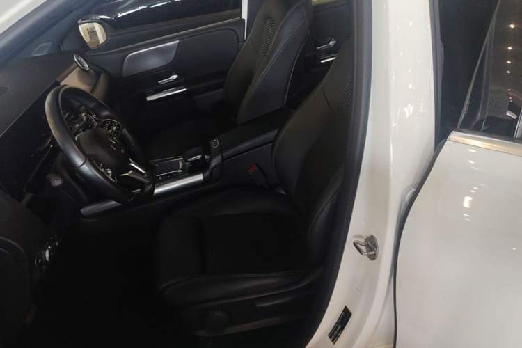 Used Mercedes-Benz B-Class 2022 Second Facelift B 200 Dynamic Edition Left Front Seat
