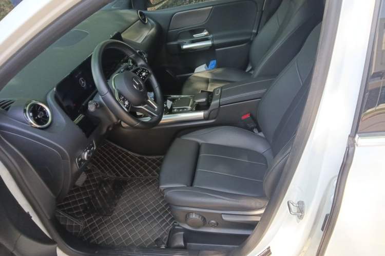 Used Mercedes-Benz B-Class 2022 Revised B 200 Dynamic Edition Left Front Seat