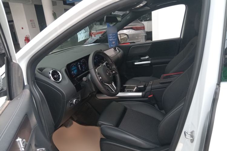 Used Mercedes-Benz B-Class 2022 Revised B 200 Dynamic Edition Left Front Seat