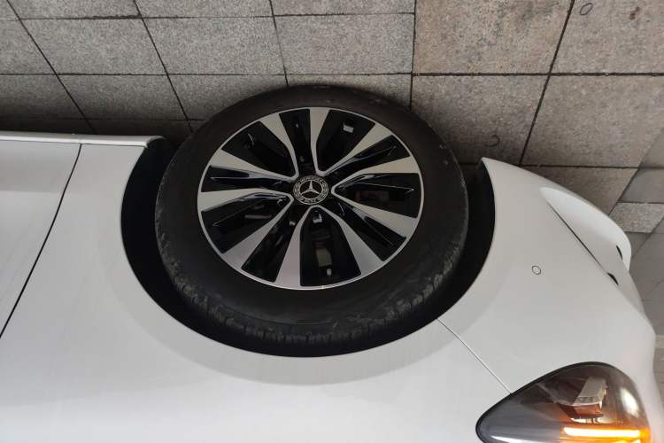Used Mercedes-Benz B-Class 2022 Second Facelift B 200 Dynamic Edition Left Front Wheel Hub