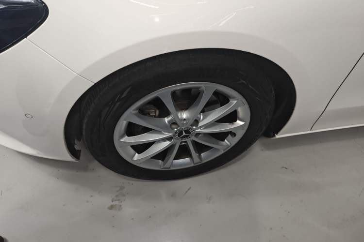 Used Mercedes-Benz B-Class 2022 Updated B 200 Fashion Edition Left Front Wheel Hub