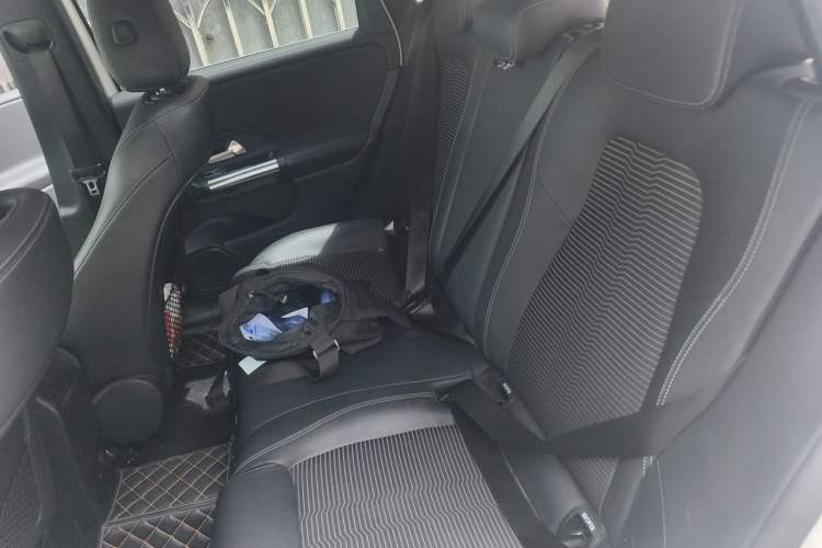 Used Mercedes-Benz B-Class 2022 Revised B 200 Dynamic Edition Left Rear Seat