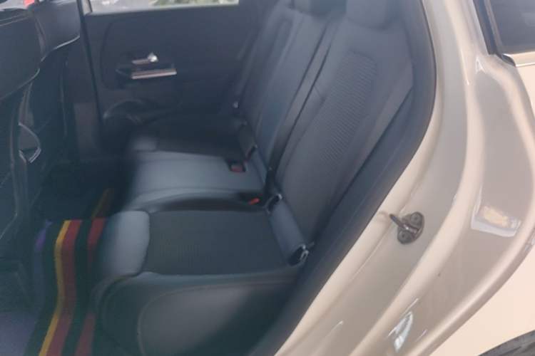 Used Mercedes-Benz B-Class 2022 B 180 Fashion Model Left Rear Seat