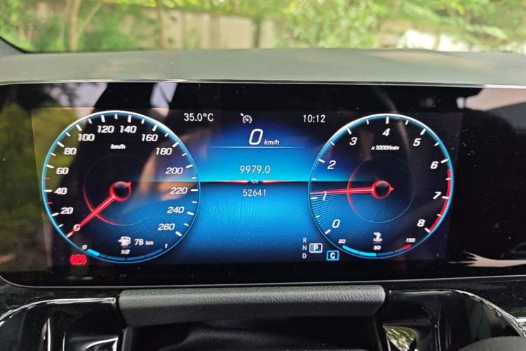 Used Mercedes-Benz B-Class 2022 Revised B 200 Dynamic Edition Odometer Close Up