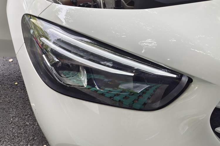 Used Mercedes-Benz B-Class 2022 Updated B 200 Fashion Edition Right Front Headlight