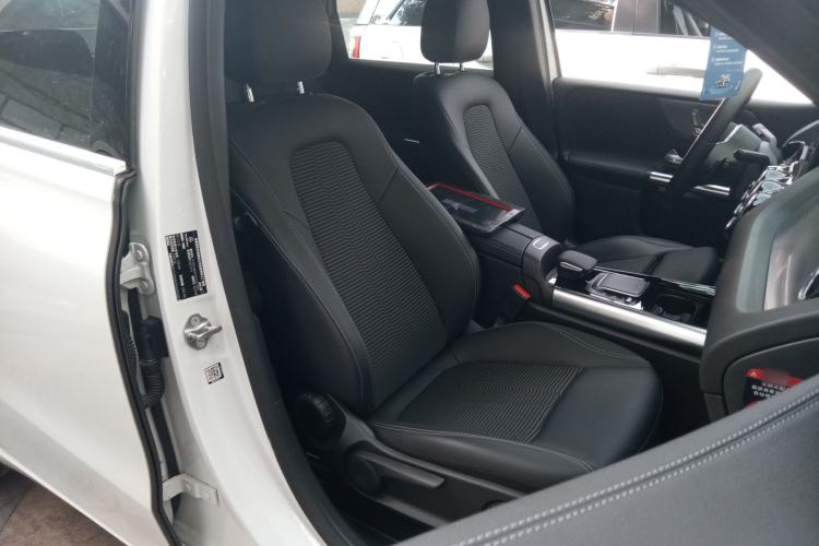 Used Mercedes-Benz B-Class 2022 Revised B 200 Dynamic Edition Right Front Seat