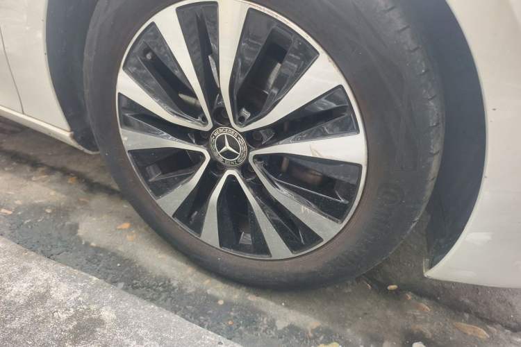 Used Mercedes-Benz B-Class 2022 Revised B 200 Dynamic Edition Right Front Wheel Hub