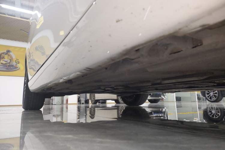 Used Mercedes-Benz B-Class 2022 Revised B 200 Dynamic Edition Right Side Sill