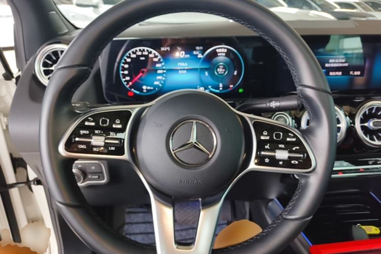 Used Mercedes-Benz B-Class 2022 Second Facelift B 200 Dynamic Edition Steering Wheel
