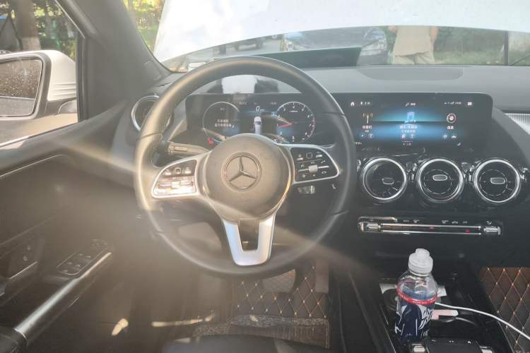 Used Mercedes-Benz B-Class 2022 Revised B 200 Dynamic Edition Steering Wheel