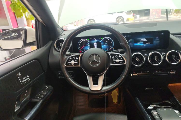 Used Mercedes-Benz B-Class 2022 Updated B 200 Fashion Edition Steering Wheel