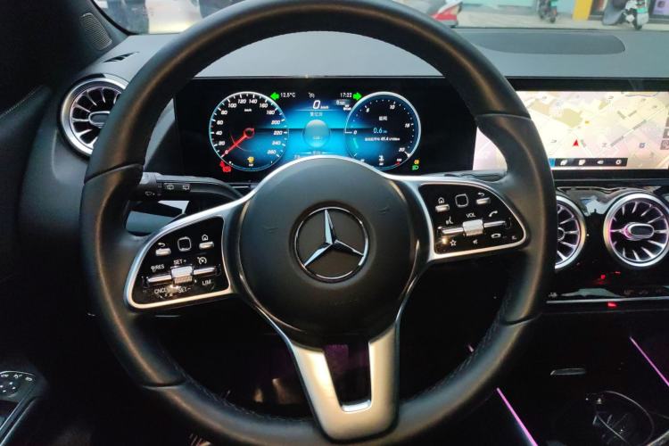 Used Mercedes-Benz B-Class 2022 Second Facelift B 200 Dynamic Edition Steering Wheel