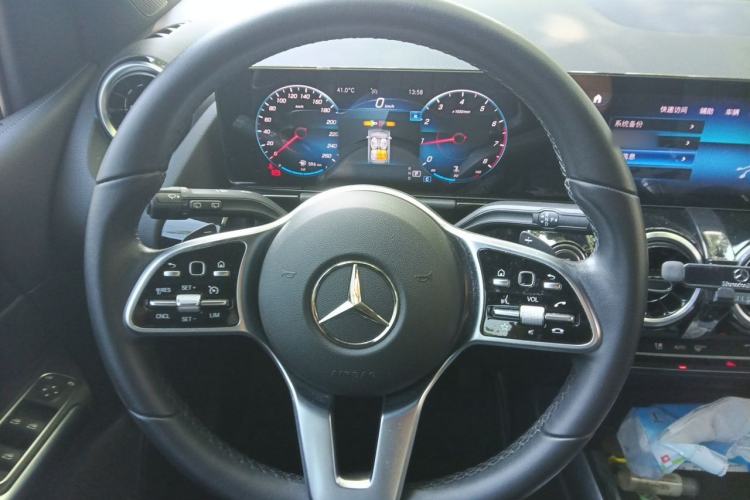 Used Mercedes-Benz B-Class 2022 Revised B 200 Dynamic Edition Steering Wheel