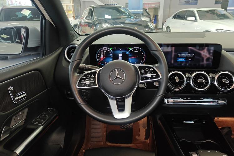 Used Mercedes-Benz B-Class 2022 Updated B 200 Fashion Edition Steering Wheel