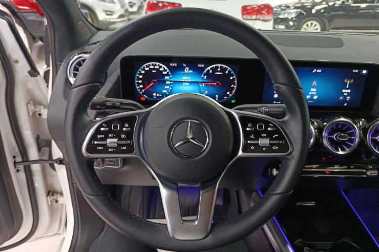 Used Mercedes-Benz B-Class 2022 Updated B 200 Fashion Edition Steering Wheel