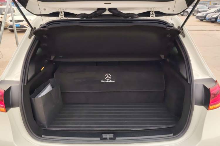 Used Mercedes-Benz B-Class 2022 B 200 Fashion Model Trunk