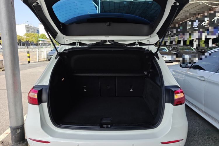 Used Mercedes-Benz B-Class 2022 B 180 Fashion Model Trunk