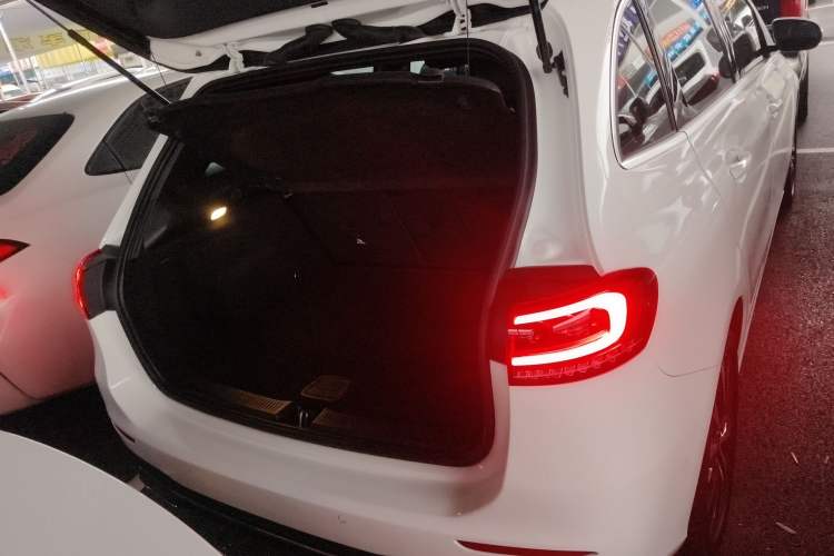 Used Mercedes-Benz B-Class 2022 Revised B 200 Dynamic Edition Trunk