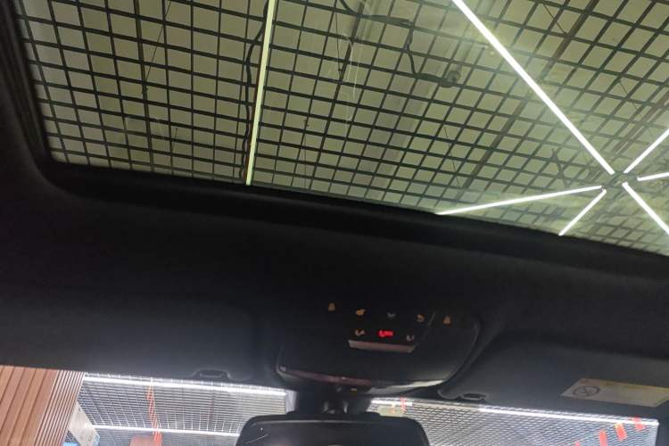 Used Mercedes-Benz C-Class 2015 C 200 Sport Edition Headliner