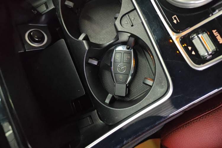 Used Mercedes-Benz C-Class 2015 C 200 Sport Edition Vehicle Key