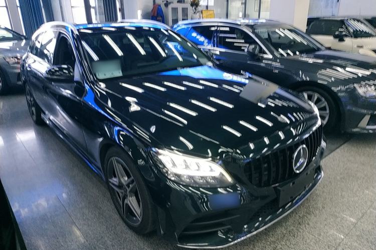 Used Mercedes-Benz C-Class 2019 C 260 Estate Front Right 45 Deg