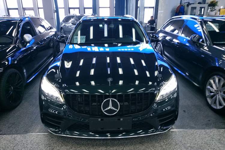 Used Mercedes-Benz C-Class 2019 C 260 Estate Front