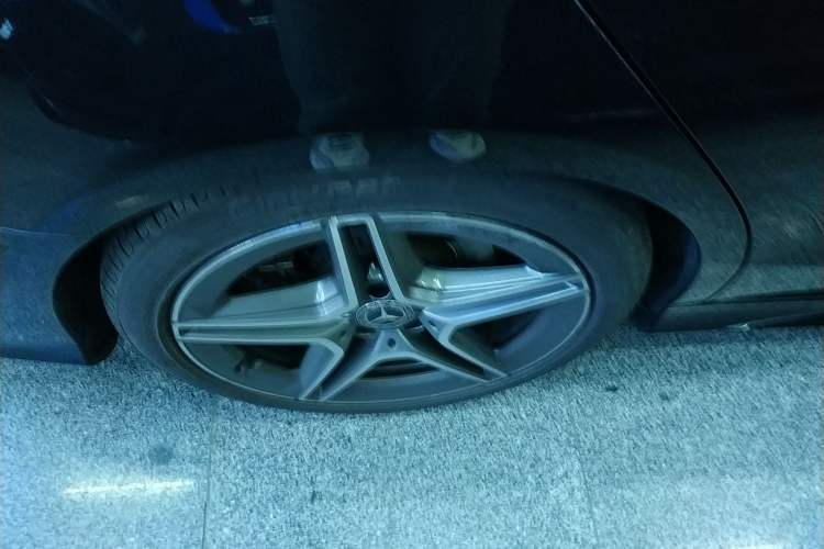 Used Mercedes-Benz C-Class 2019 C 260 Estate Right Rear Wheel Hub