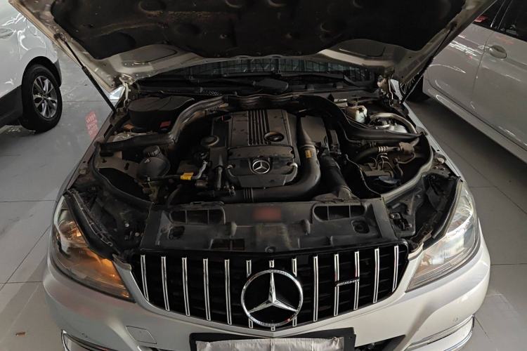 Used Mercedes-Benz C-Class 2011 C 200 Fashion Travel Edition Engine Bay