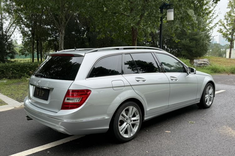 Used Mercedes-Benz C-Class 2011 C 200 Fashion Travel Edition Exterior 1