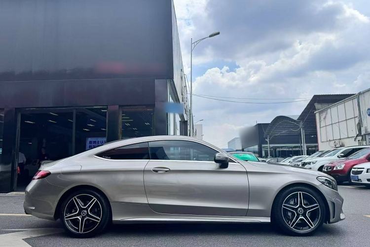 Used Mercedes-Benz C-Class 2020 C 260 Coupe Exterior 3