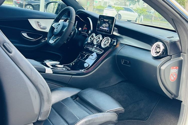 Used Mercedes-Benz C-Class 2018 C 200 Coupe Interior 2